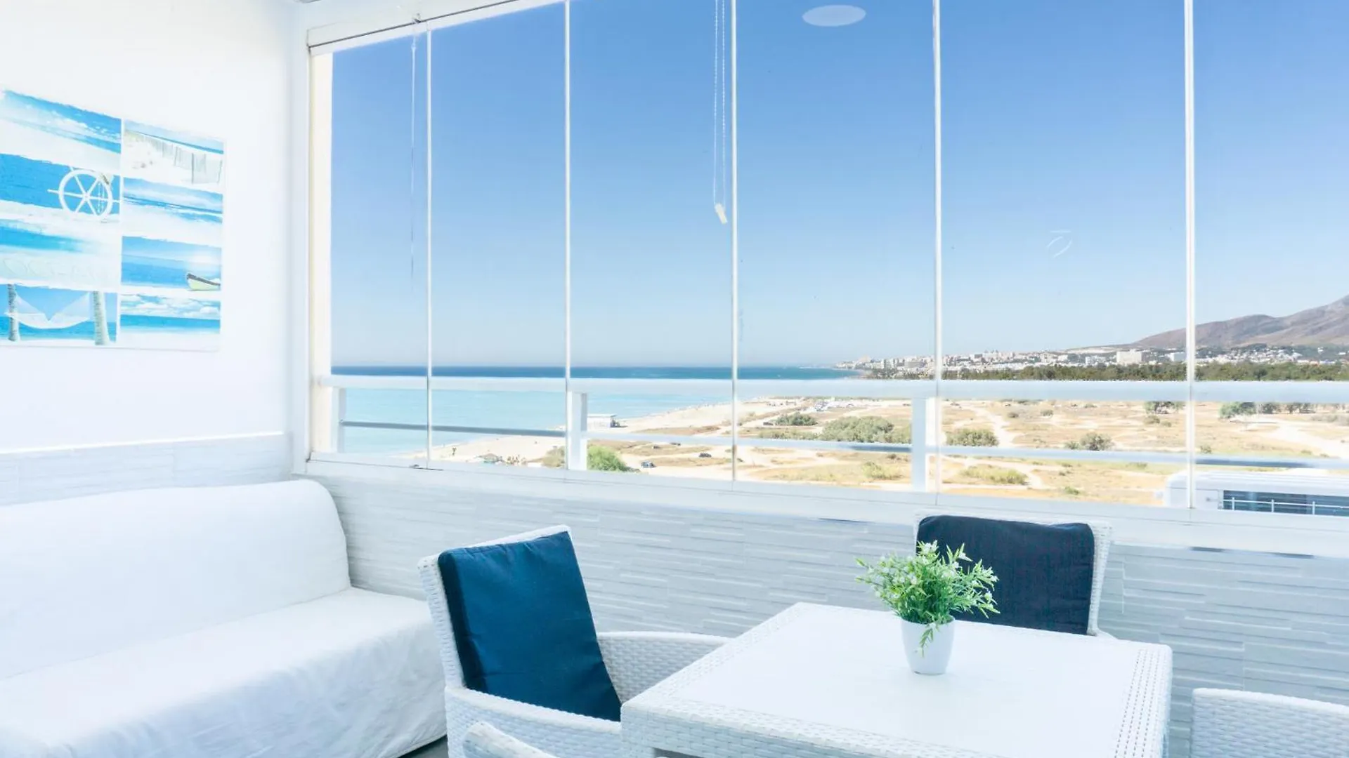 Las Palmeras Bluefish Benalmadena Apartment